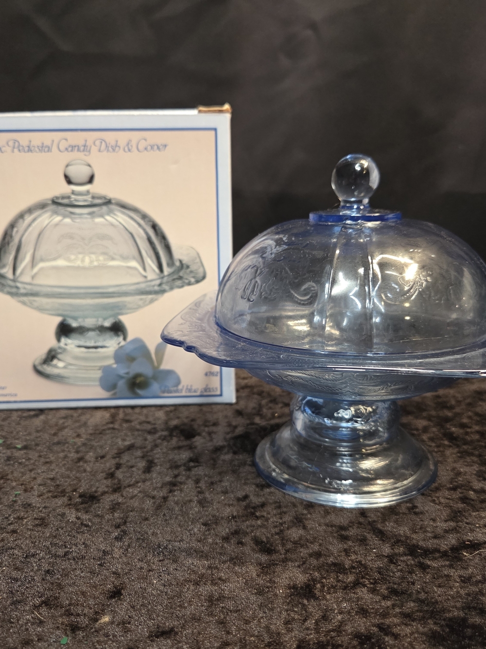 Beautiful Vintage Blue Indiana Glass Covered Pedestal Dish Madrid Pattern
